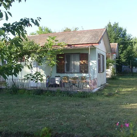 Vestony Bungalows Ferienpark Achtopol